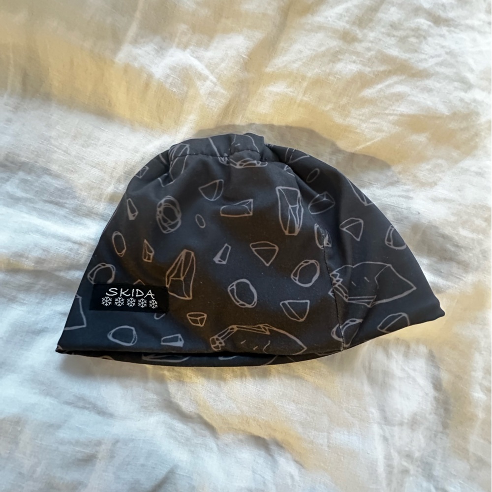 Skida Kids Geometric Black and Gray Beanie 2-7Y